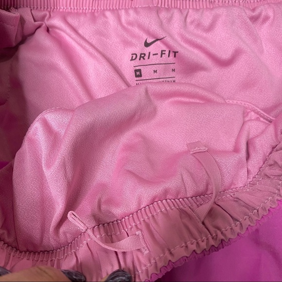 Nike | Women’s Tempo Running Shorts - Picture 4 of 4